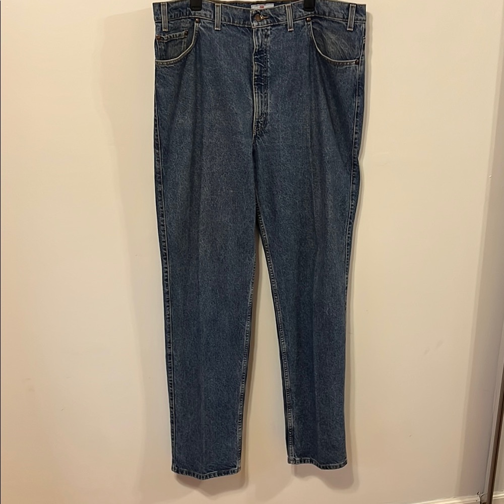 Blue Straight Leg Denim Jeans with Classic Wash